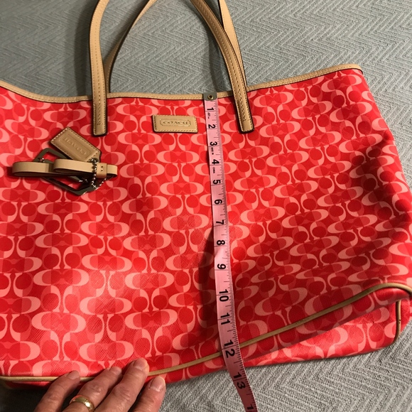 Coach Tote Bag - Picture 4 of 8